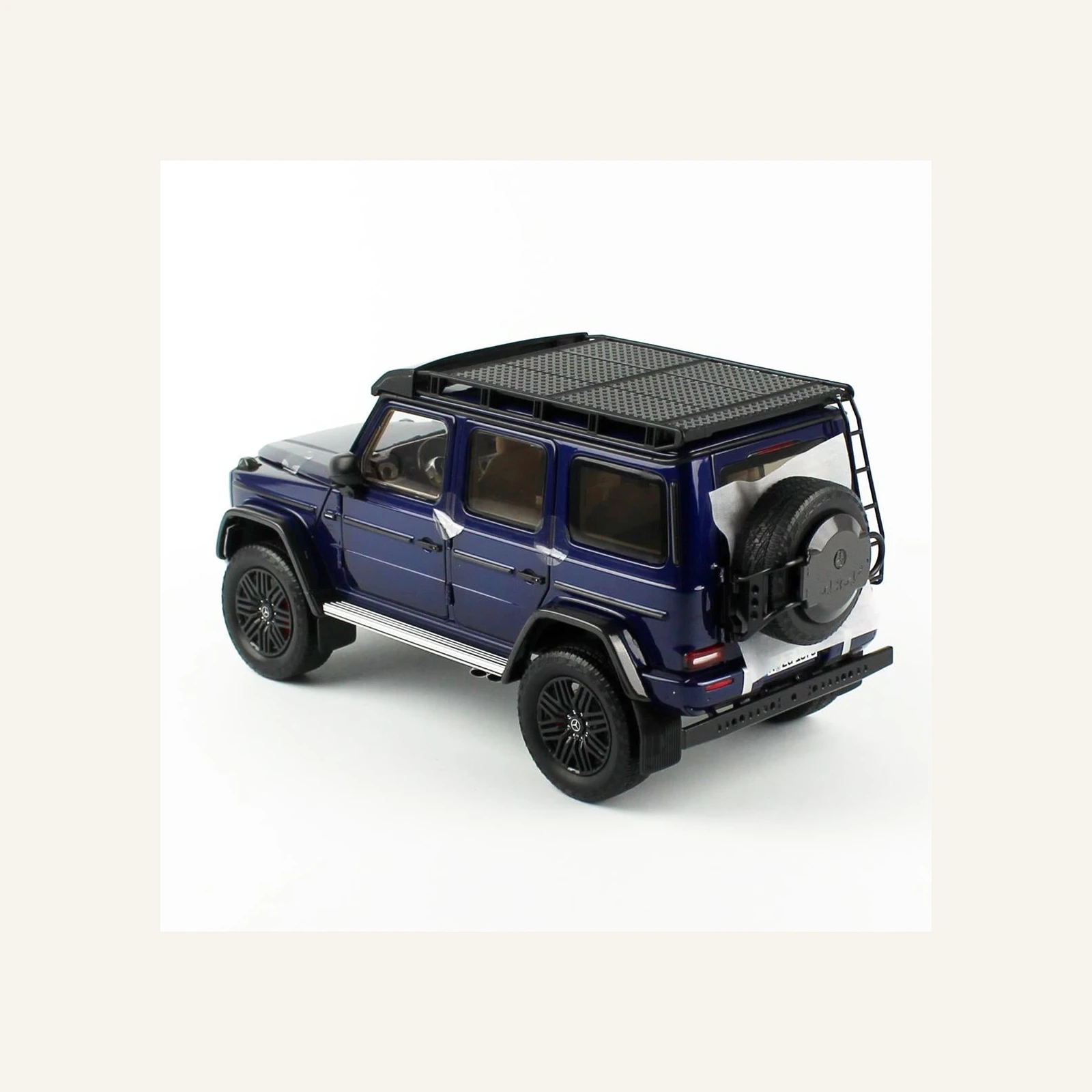 NZG 1075.1/20 1/18 Ölçek, Mercedes-AMG G 63 Arazi Aracı, Mistik Mavi