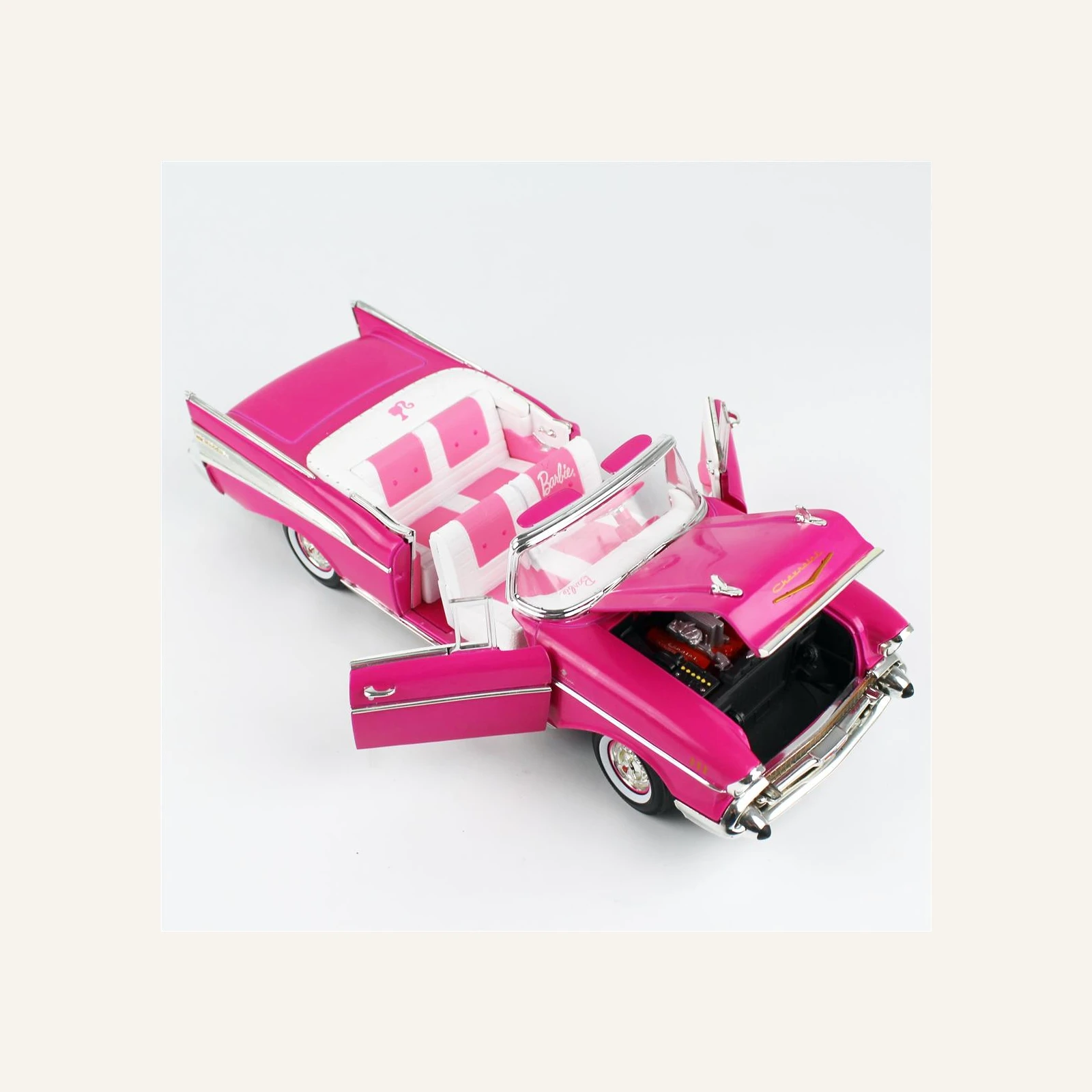 AutoWorld AWSS128 1/18 Ölçek, 1957 Chevrolet Bel Air Convertible (Pink Barbie)