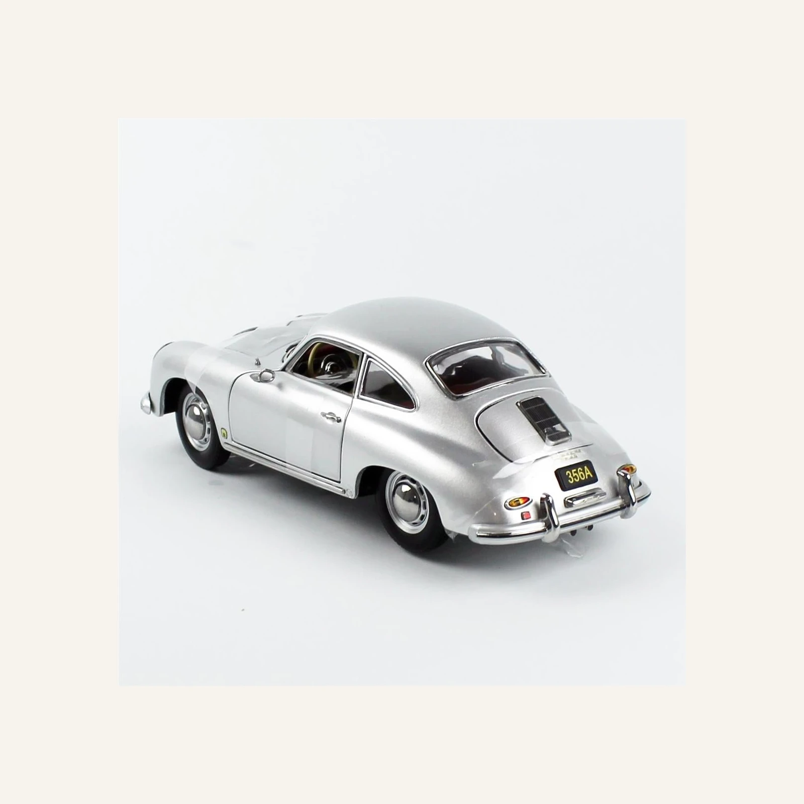 Sunstar 1351 1/18 Ölçek, 1957 Porsche 356A 1500 GS Carrera GT, Gümüş Metalik