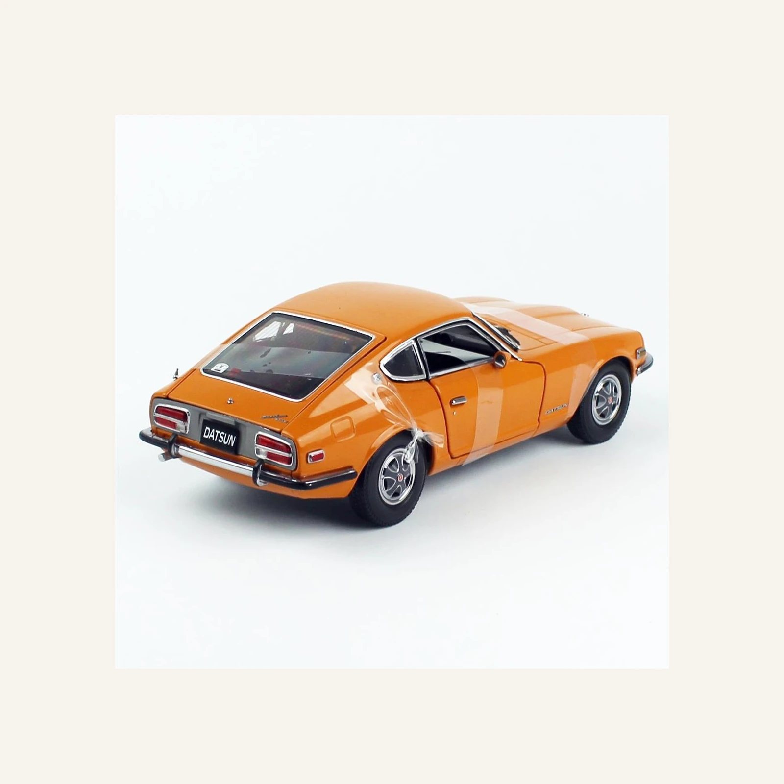 Sunstar 3511 1/18 Ölçek, 1972 Datsun 240Z, Turuncu