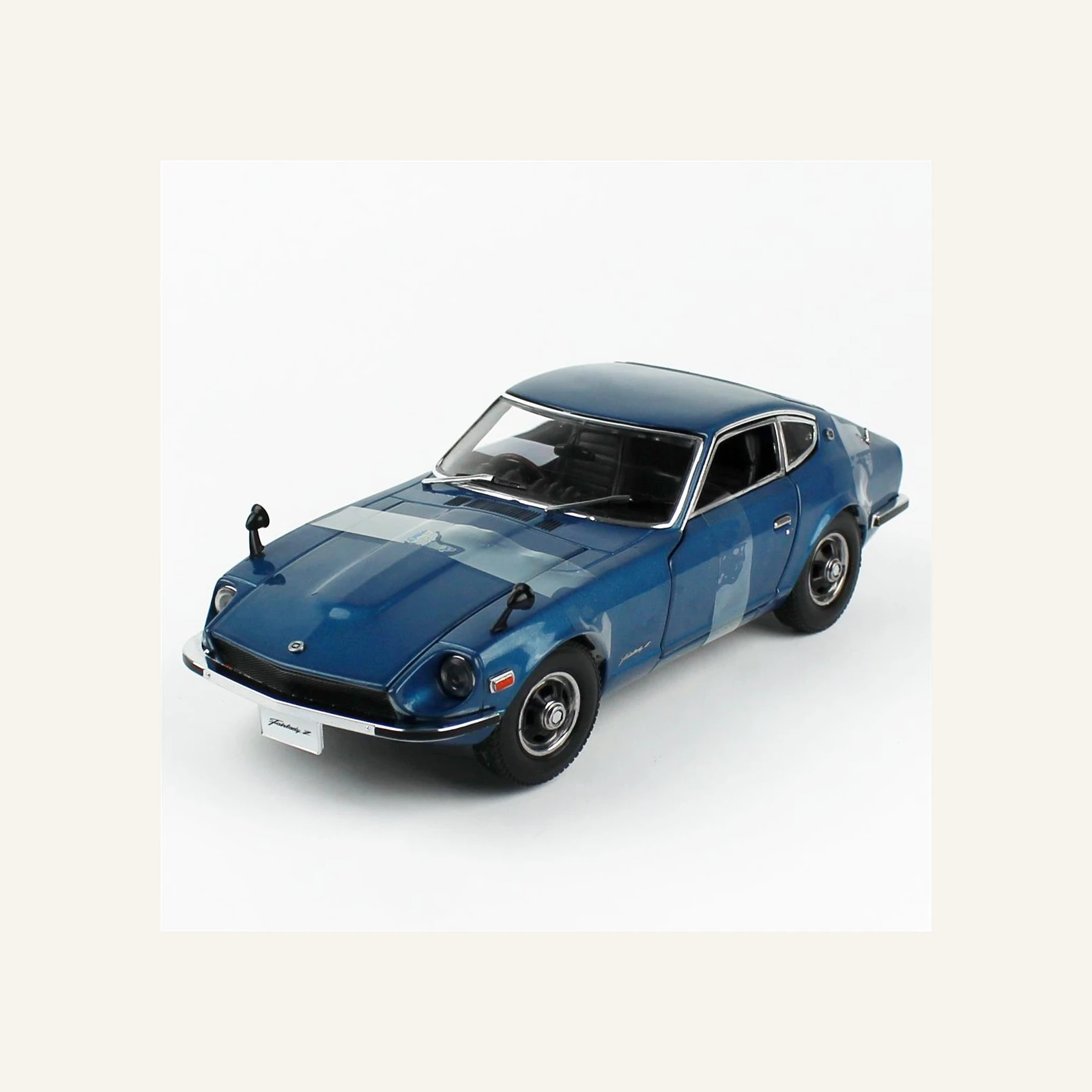 Sunstar 3513 1/18 Ölçek, 1970 Fairlady Z (S30), Mavi