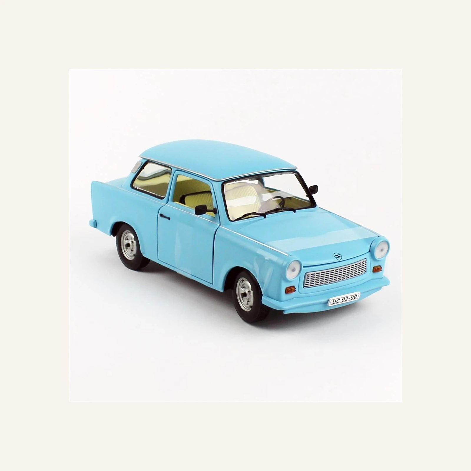 Sunstar 4290 1/18 Ölçek, Trabant 601, Mavi