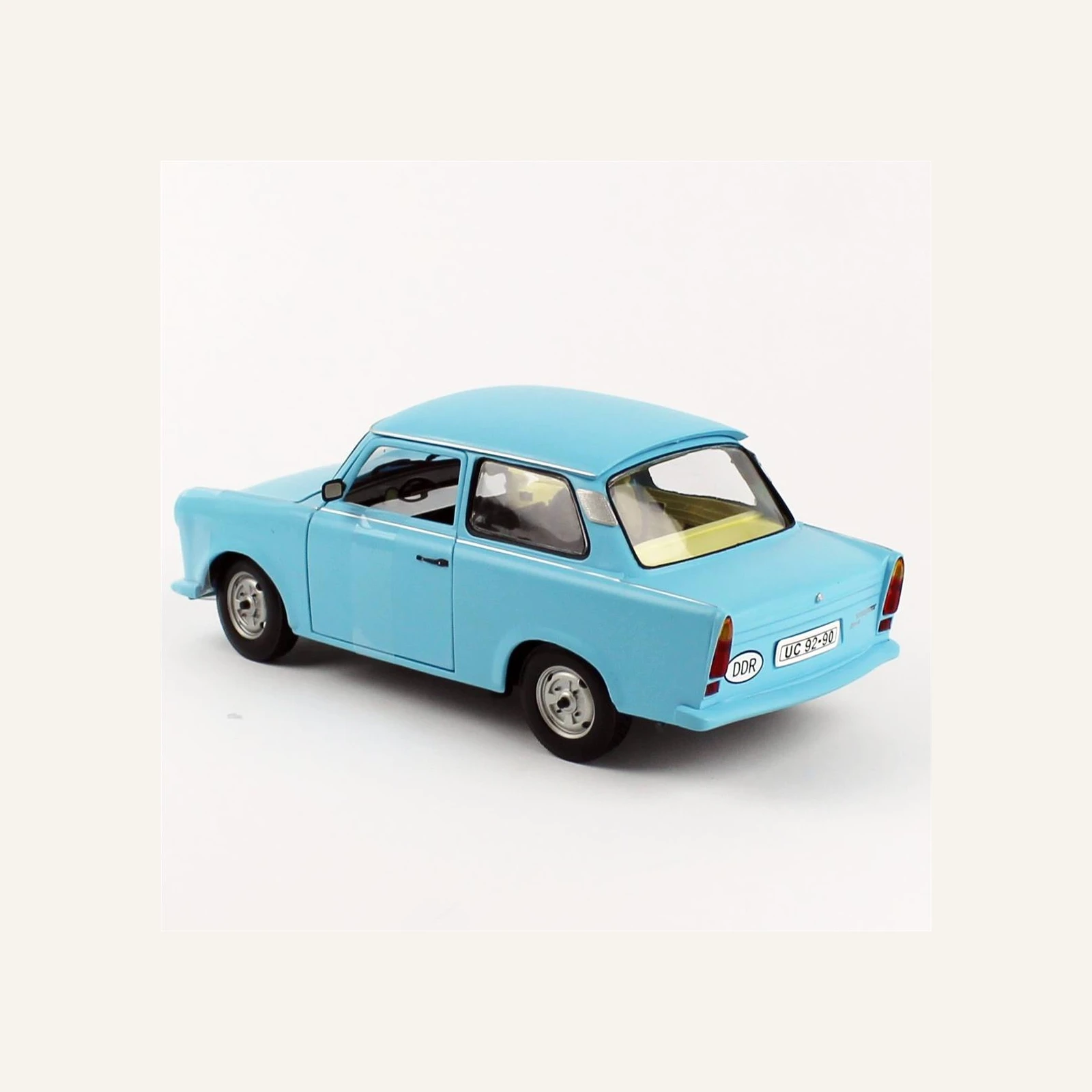 Sunstar 4290 1/18 Ölçek, Trabant 601, Mavi