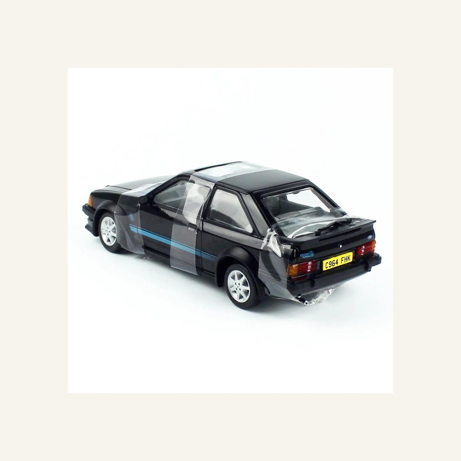Sunstar 4964 1/18 Ölçek, 1984 Ford Escort RS Turbo, Siyah