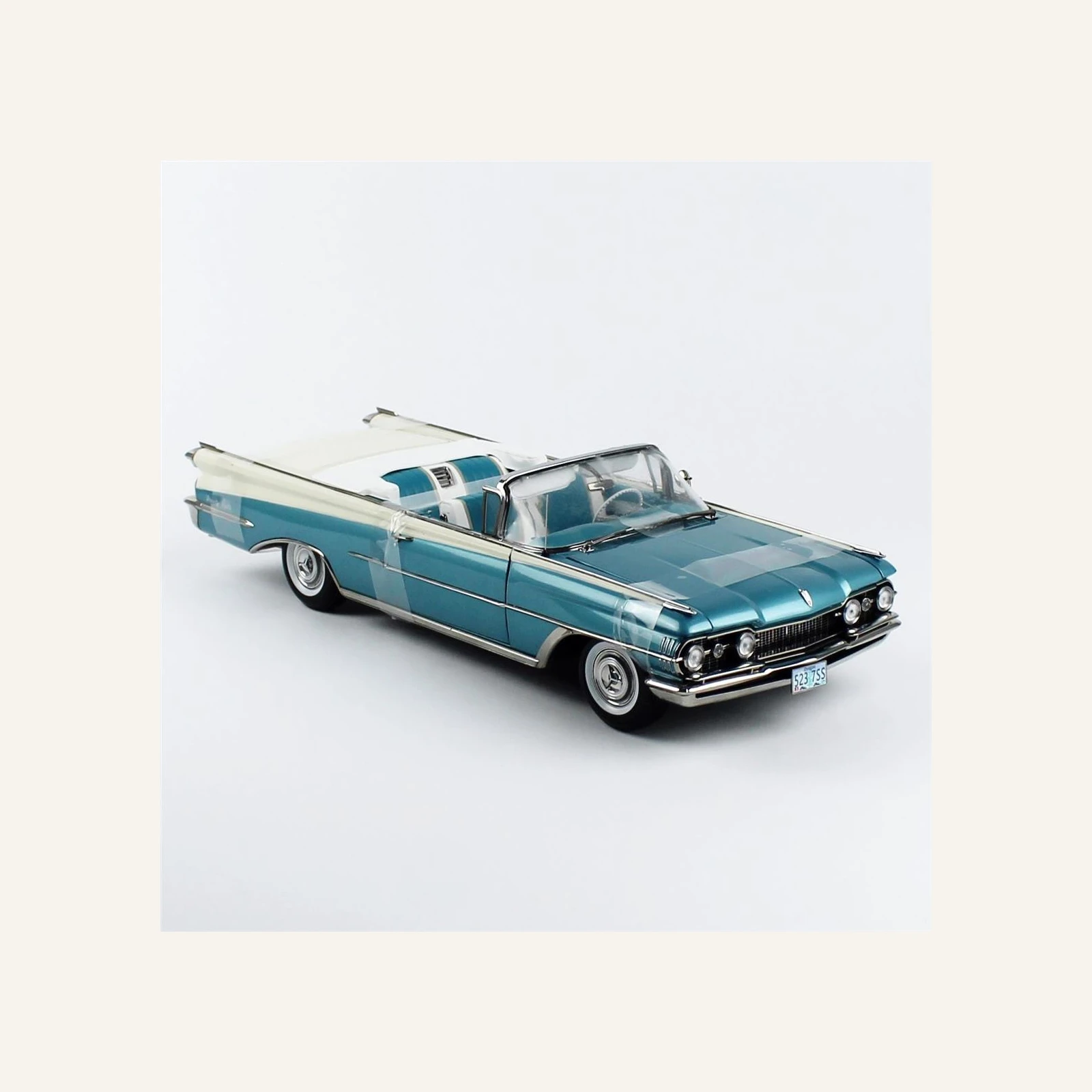 Sunstar 5237 1/18 Ölçek, 1959 Oldsmobile-98, Open Convertible, Metalik Su Mavisi