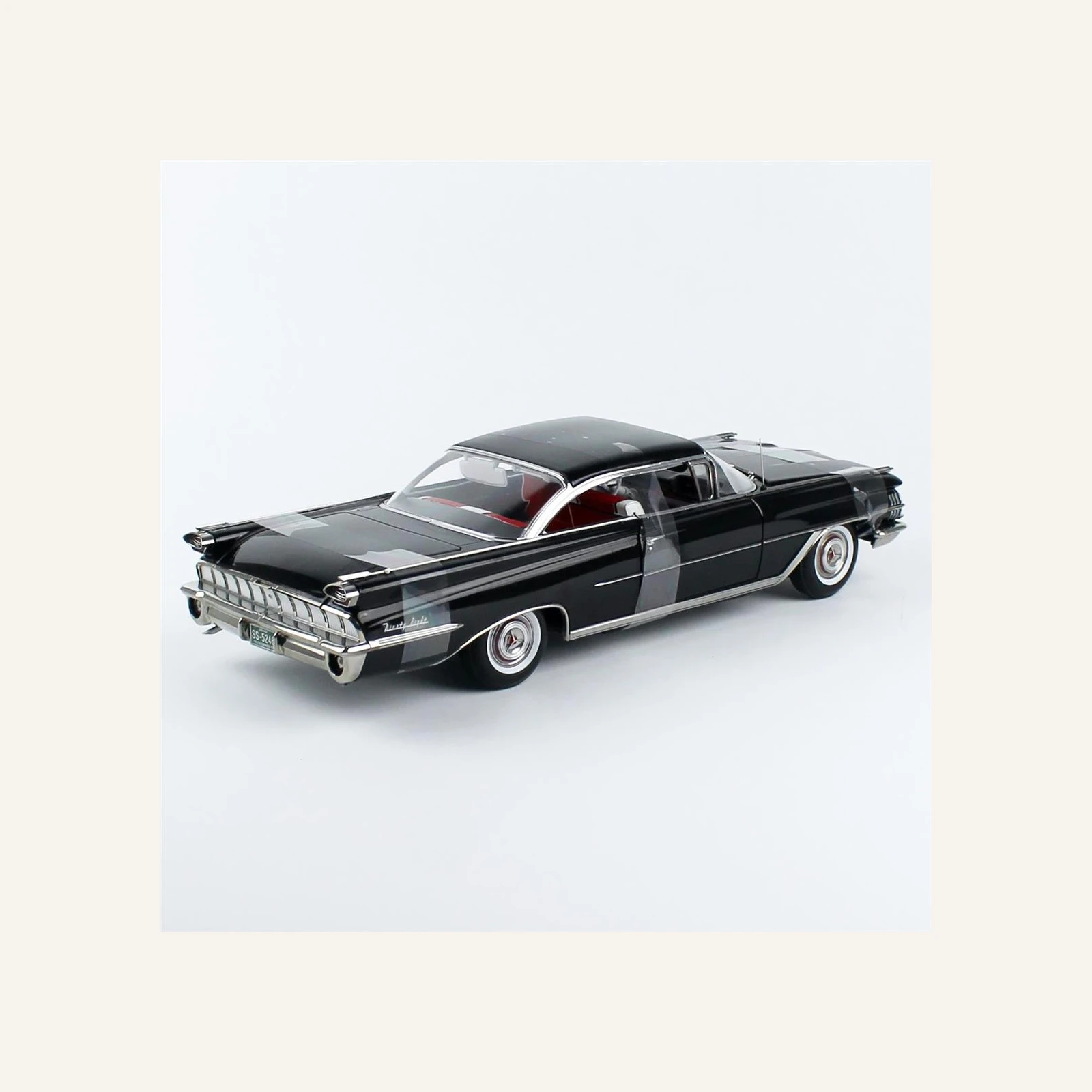 Sunstar 5246 1/18 Ölçek, 1959 Oldsmobile-98, Hard Top, Ebony Siyah