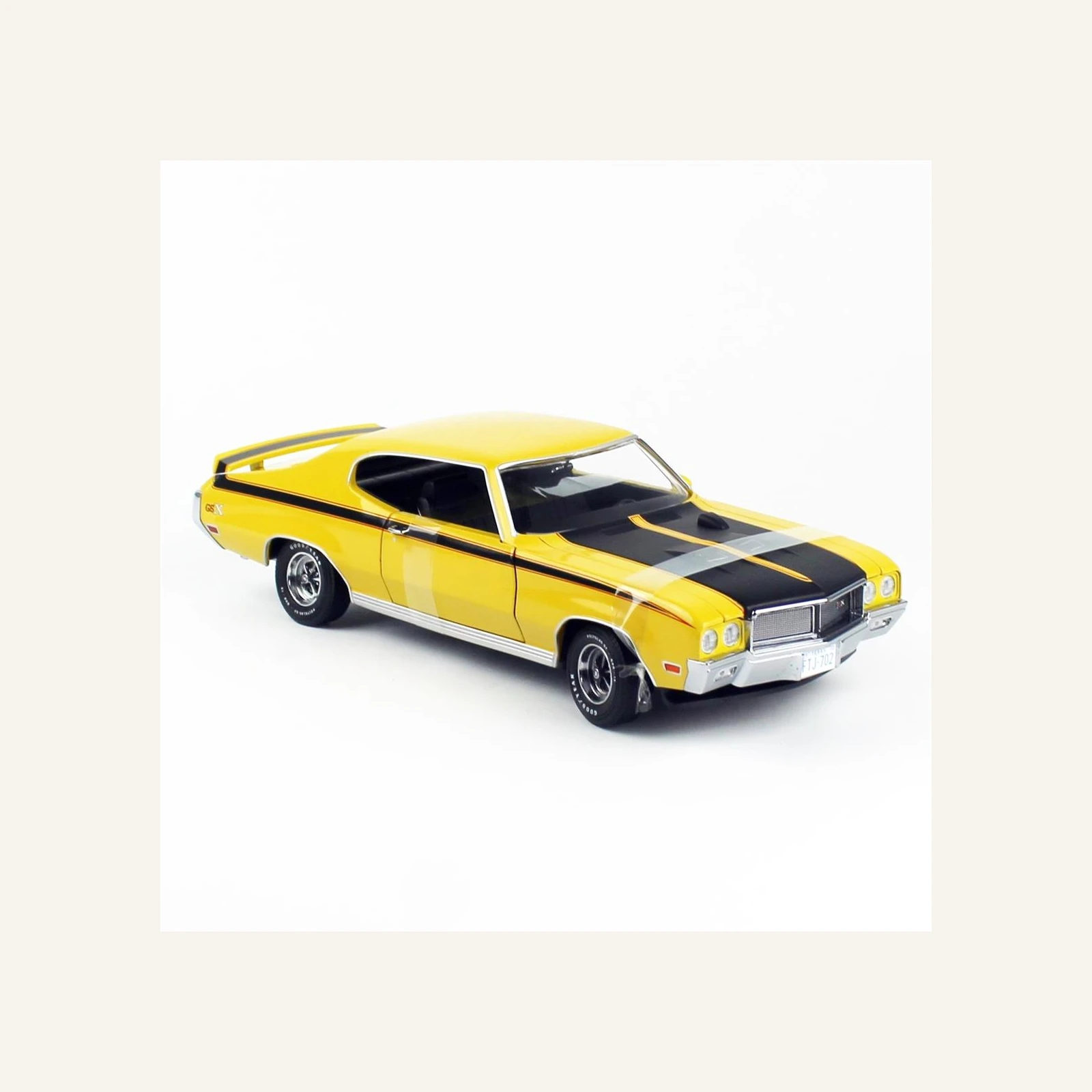 Sunstar 5702 1/18 Ölçek, 1970 Buick GSX, Sarı