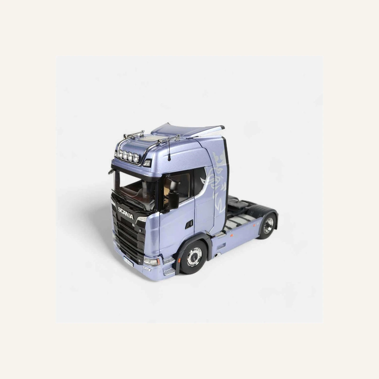 NZG 1019/22 1/18 Ölçek, Scania V8 730S Çekici (Fiction Mavi)