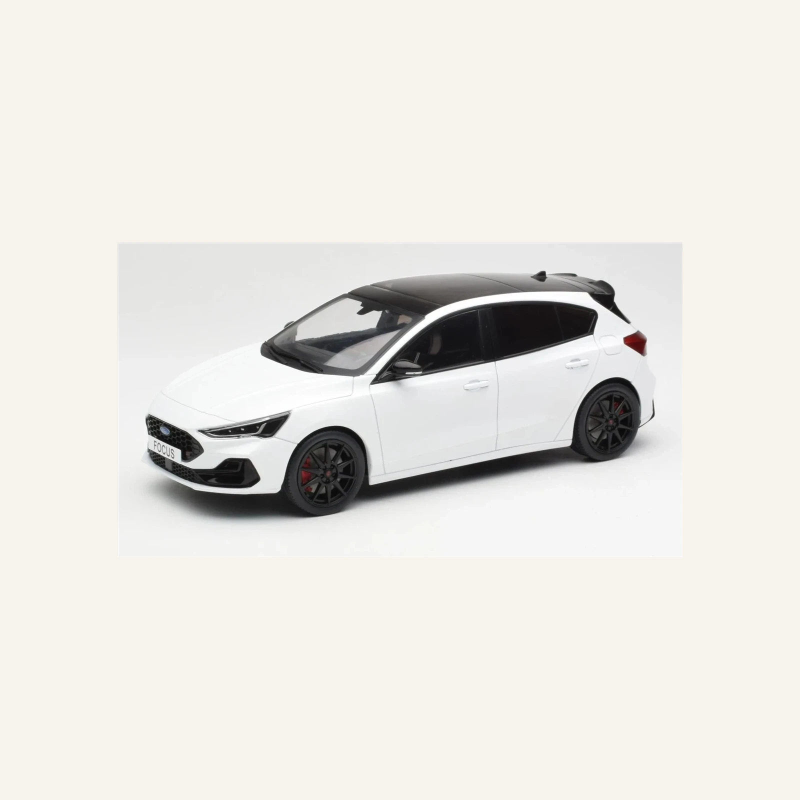 Mcg 18453 1/18 Ölçek, Ford Focus ST 2022, Frozen White