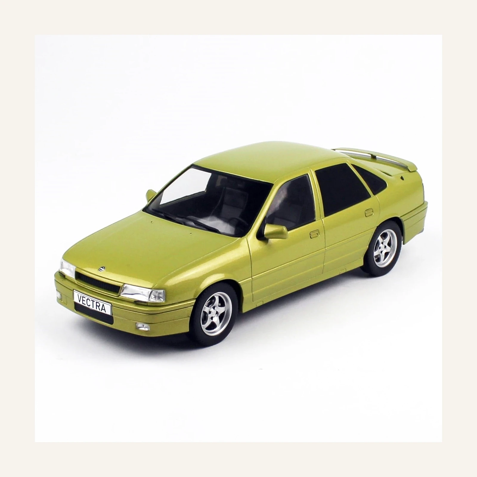 Mcg 18463 1/18 ÖlçEK, Opel Vectra A 2000-1990,Altın Rengi