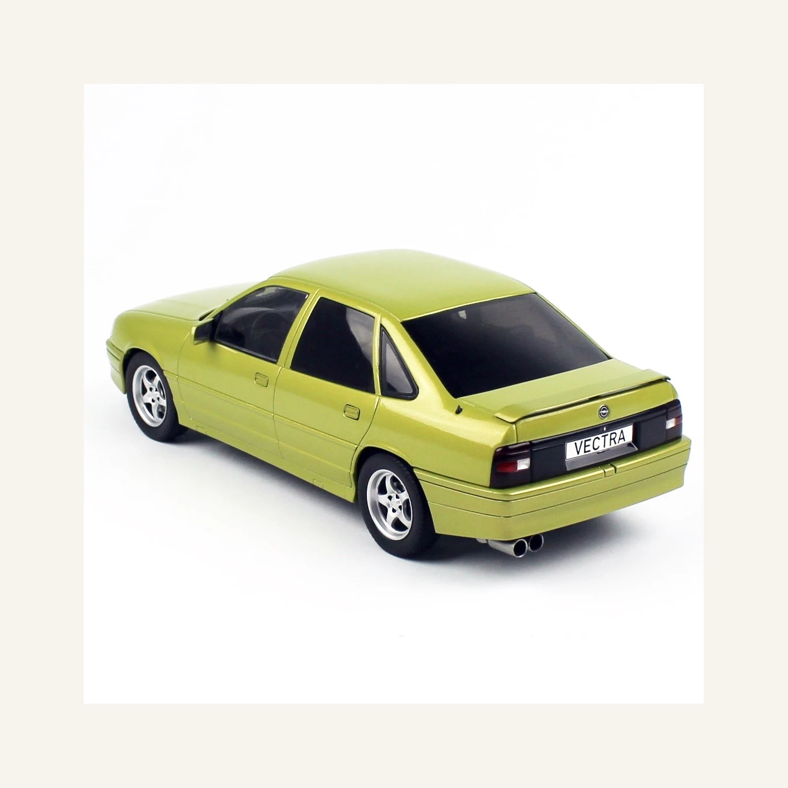 Mcg 18463 1/18 ÖlçEK, Opel Vectra A 2000-1990,Altın Rengi