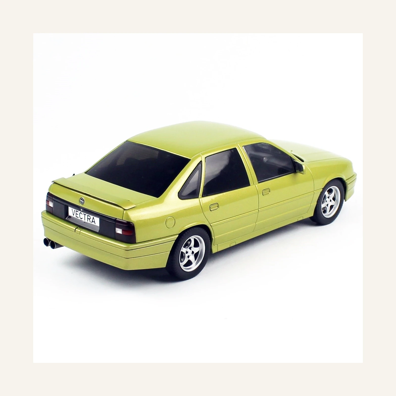 Mcg 18463 1/18 ÖlçEK, Opel Vectra A 2000-1990,Altın Rengi