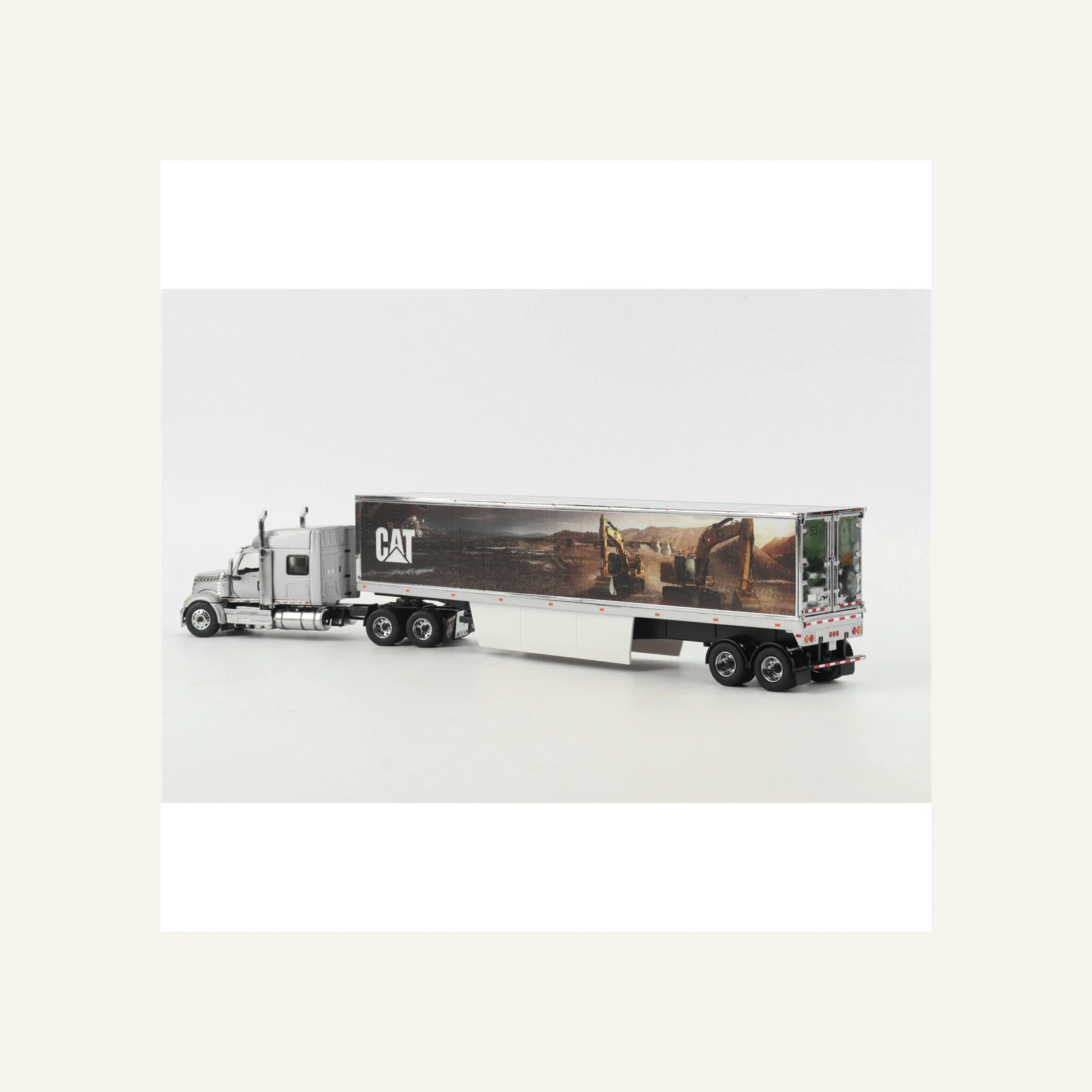 Diecast Masters 85769 1/50 Ölçek, International Lonestar Yataklı Çekici ve Cat Mural Treyler Dorse