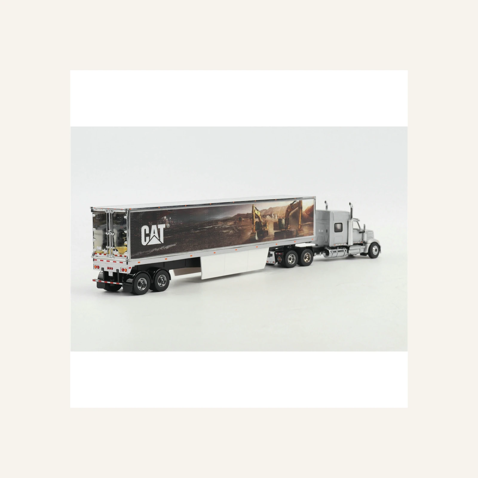Diecast Masters 85769 1/50 Ölçek, International Lonestar Yataklı Çekici ve Cat Mural Treyler Dorse