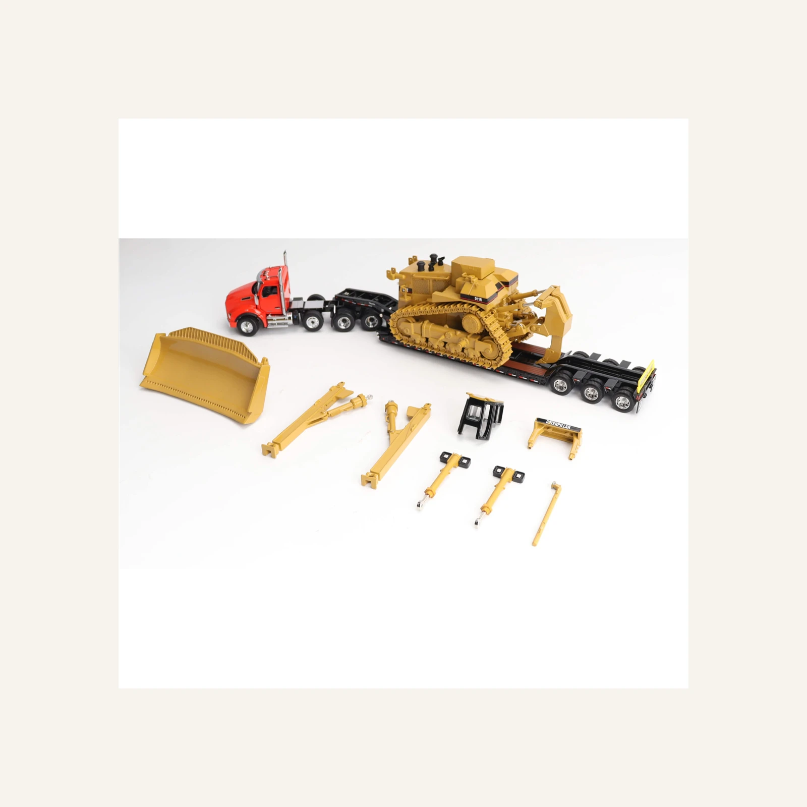 Diecast Masters 85787 1/50 Ölçek, Kenworth T880 Çekici, King TK120 Alçak Treyler Dorse ve Cat D11R Dozer, 3lü Set, Sergilemeye