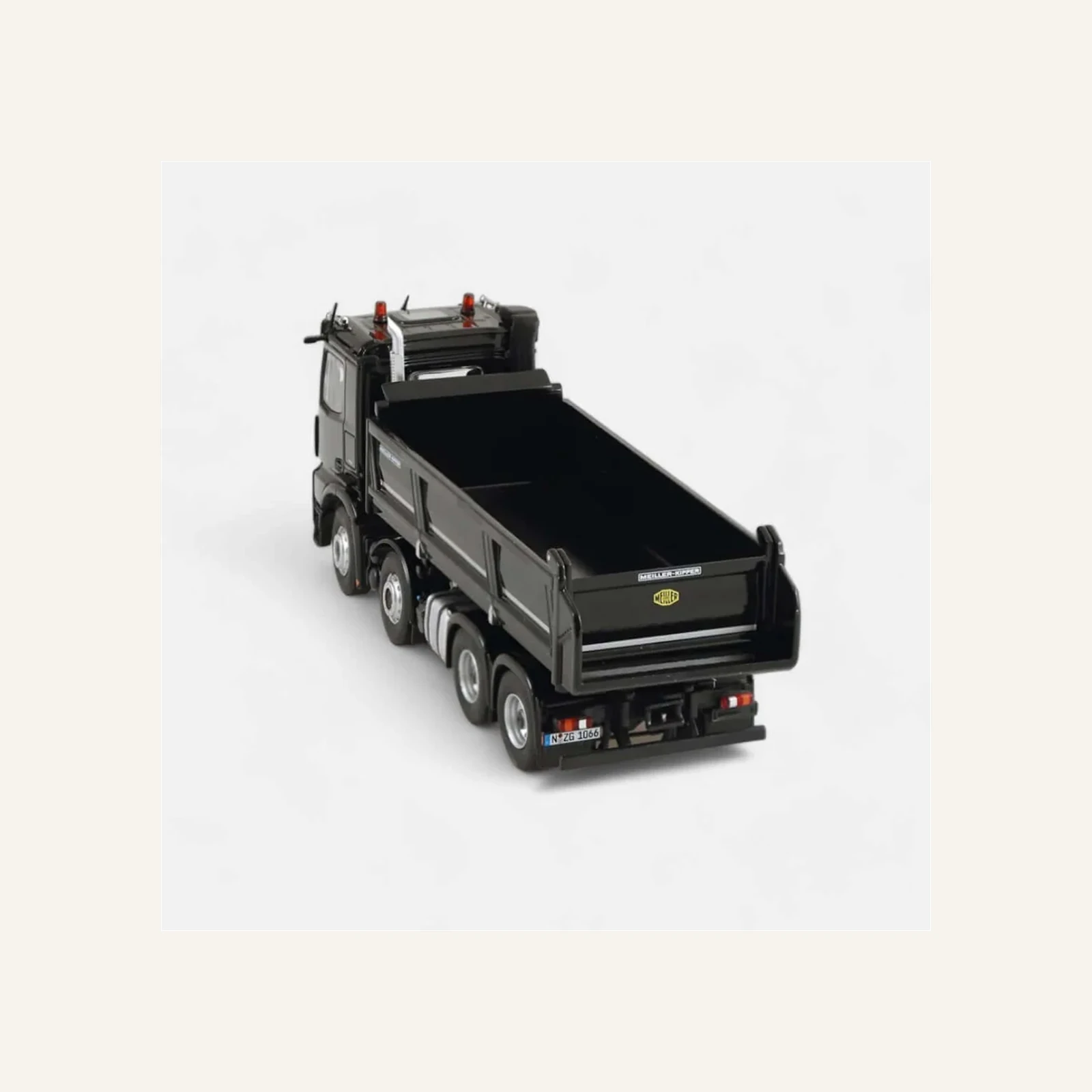 NZG 1066/50 1/50 Ölçek, Mercedes-Benz Arocs 8x4 Meiller Damperli Kamyon, Siyah