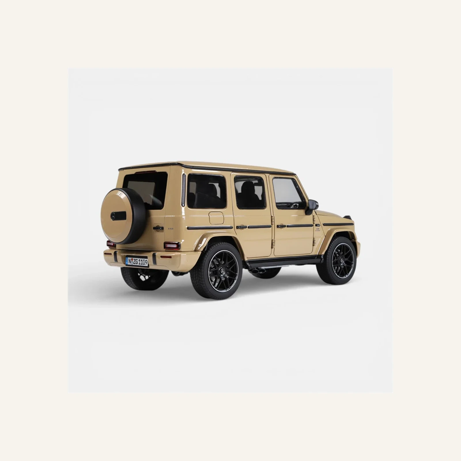 NZG 1109/69 1/18 Ölçek, Mercedes-AMG G 63 4x4 Arazi Aracı, Çöl Beji
