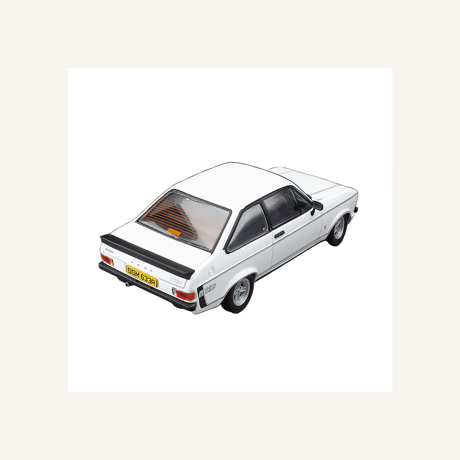 Sunstar 4633 1/18 Ölçek, 1976 Ford Escort MKII RS Mexico, Beyaz