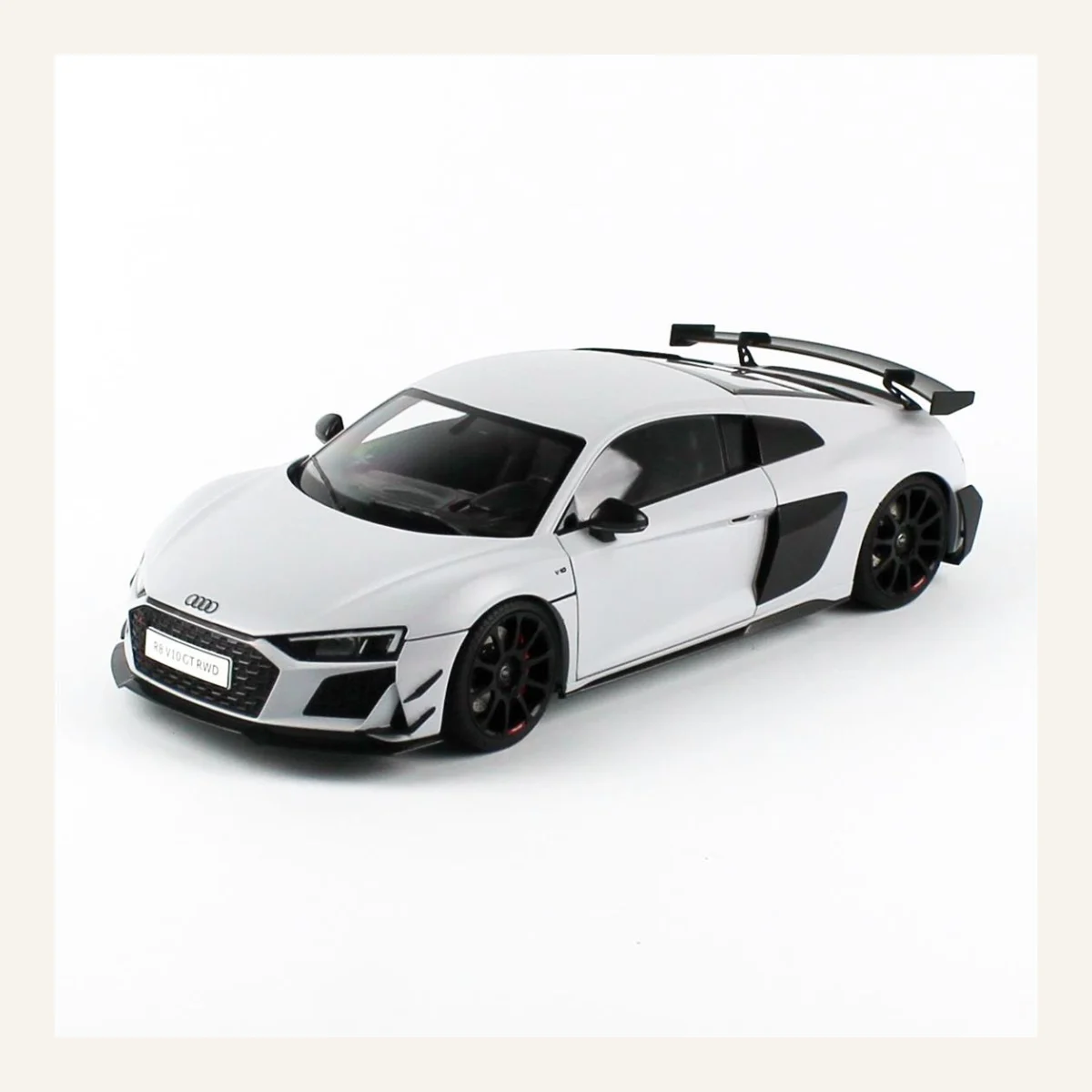 NZG VAKF0357 1/18 Ölçek, Audi R8 2021 Coupe Araba, Metalik Beyaz
