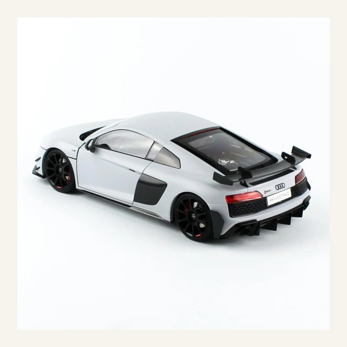 NZG VAKF0357 1/18 Ölçek, Audi R8 2021 Coupe Araba, Metalik Beyaz